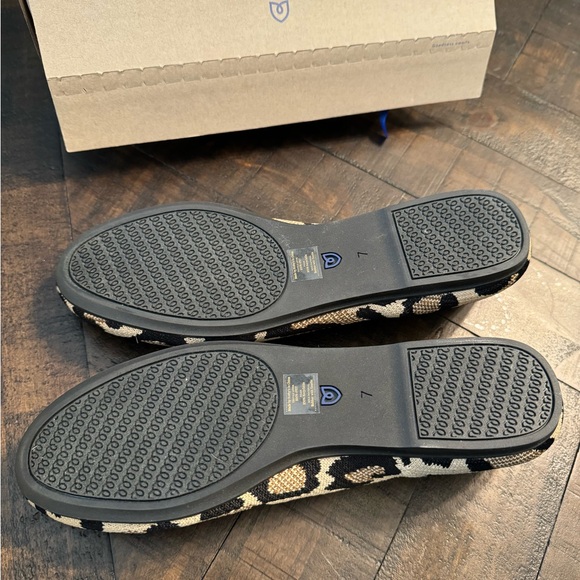 Rothy washable shoes. Flats - Picture 3 of 7